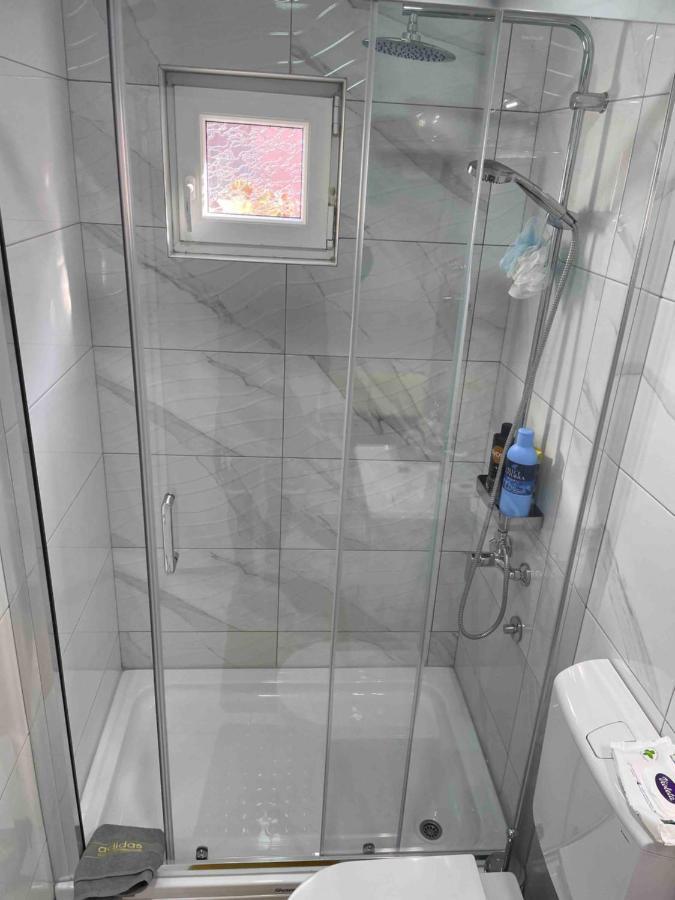 Leda Apartmani 斯梅代雷沃 外观 照片