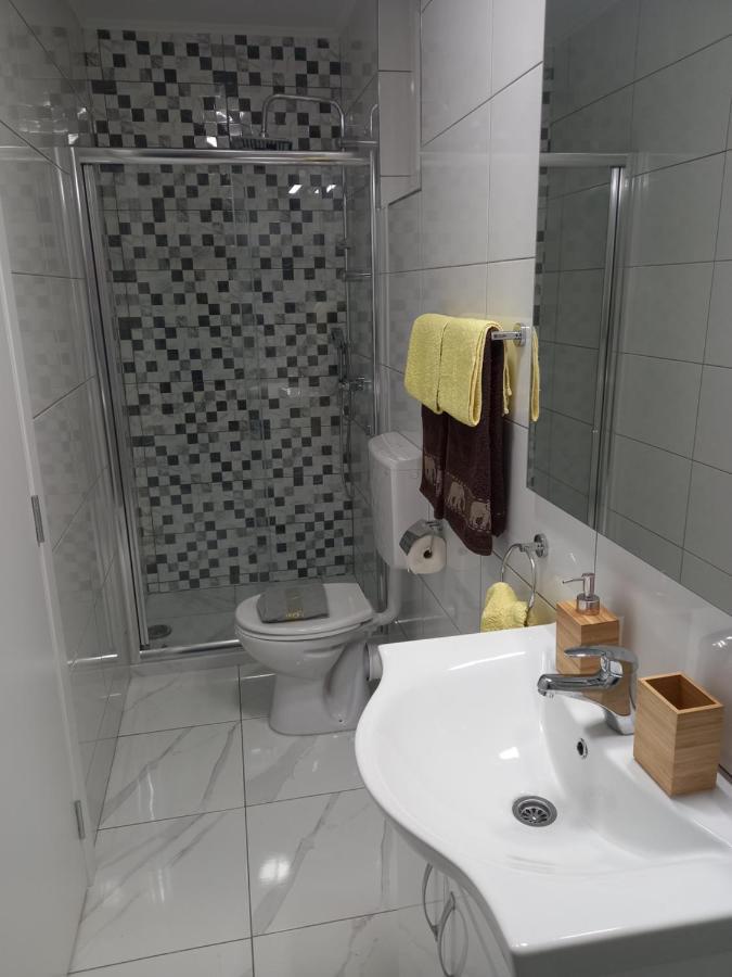 Leda Apartmani 斯梅代雷沃 外观 照片