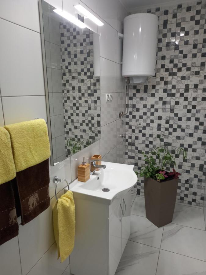 Leda Apartmani 斯梅代雷沃 外观 照片