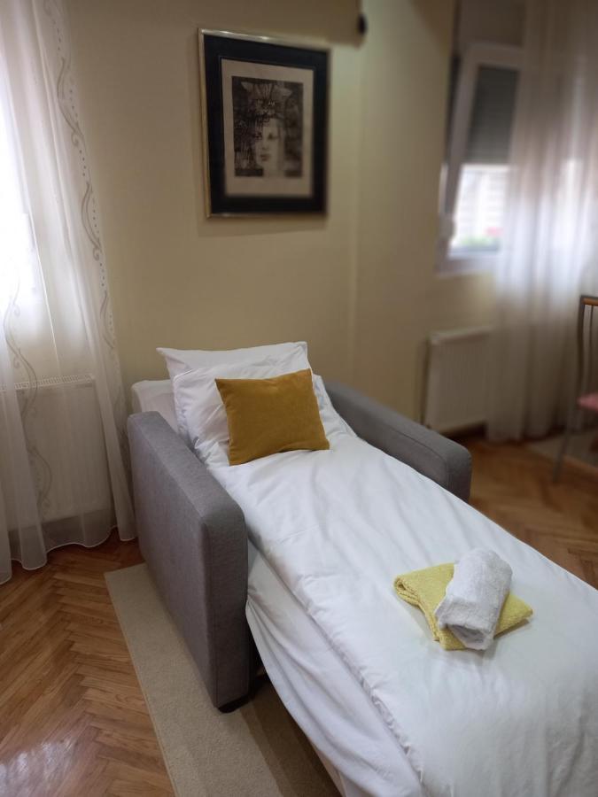 Leda Apartmani 斯梅代雷沃 外观 照片