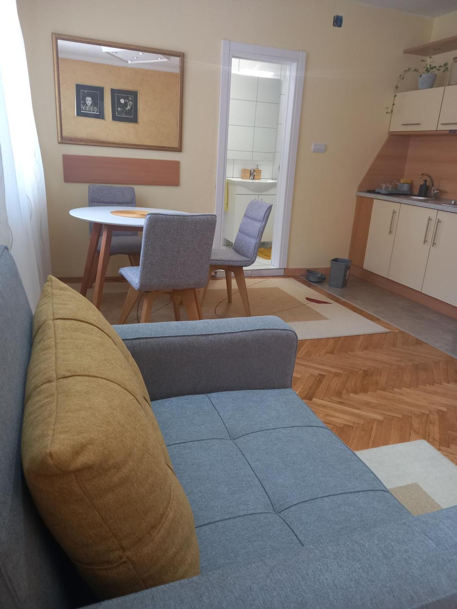 Leda Apartmani 斯梅代雷沃 外观 照片